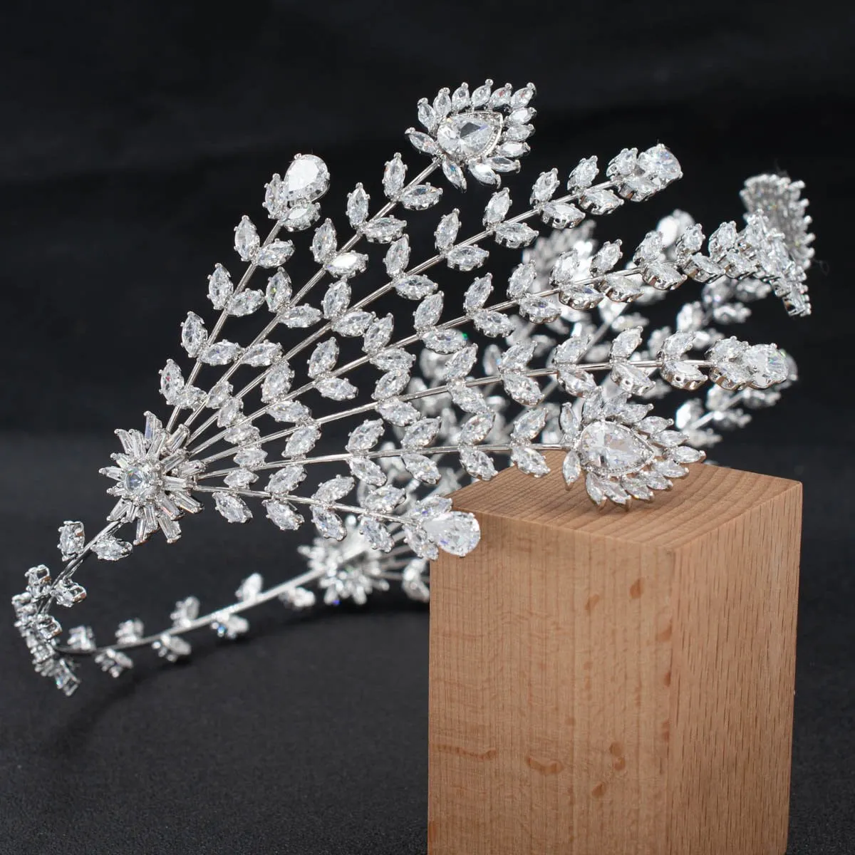 3/4 Round Cubic Zirconia Bridal Wedding Feather Headband Hair Band Tiara for Women CHA10049