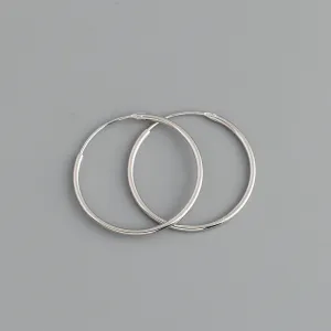 CLASSIC SILVER HOOP EARRINGS