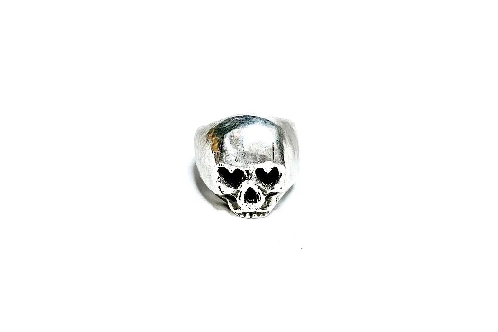 Heart Eyes Skull Ring