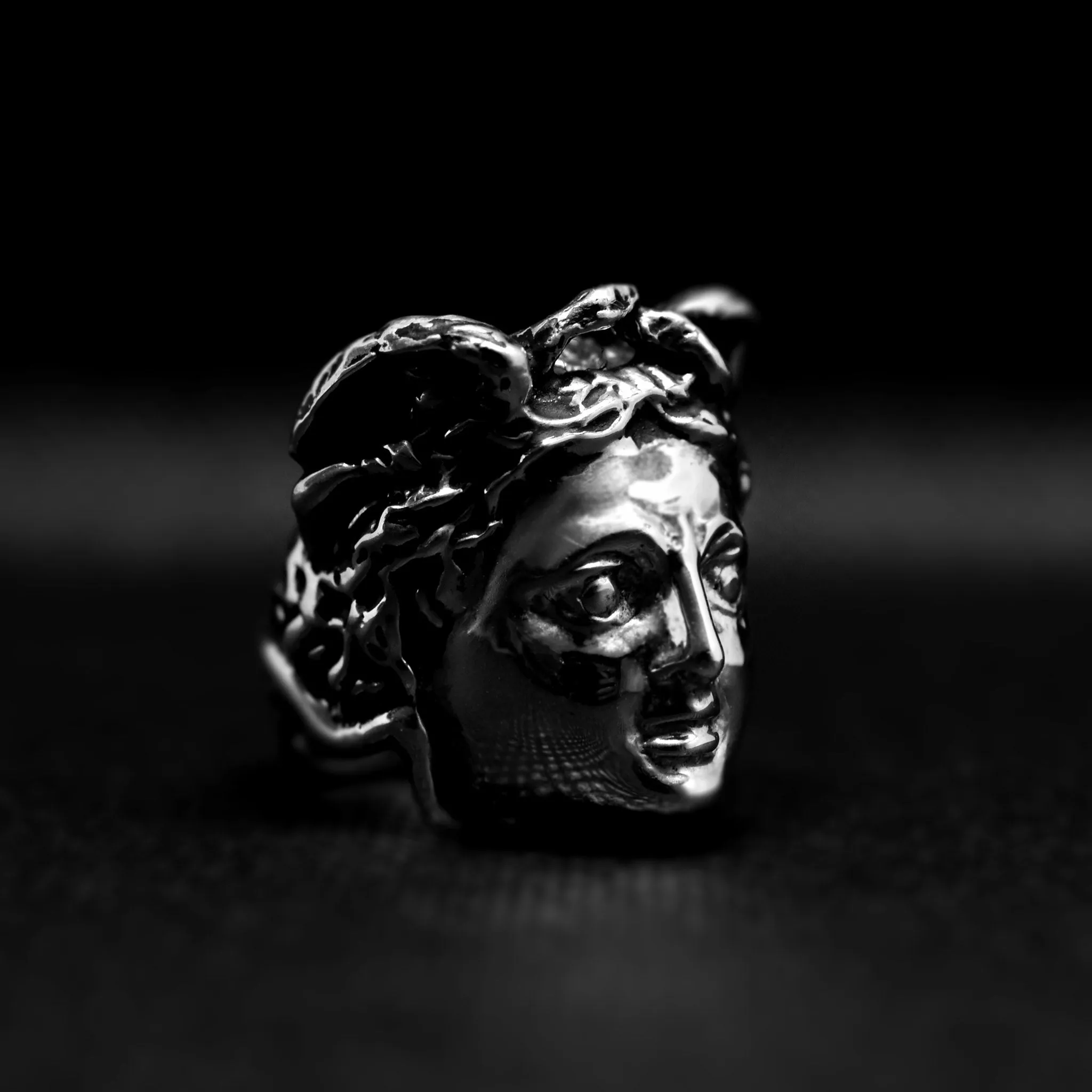 Medusa Ring